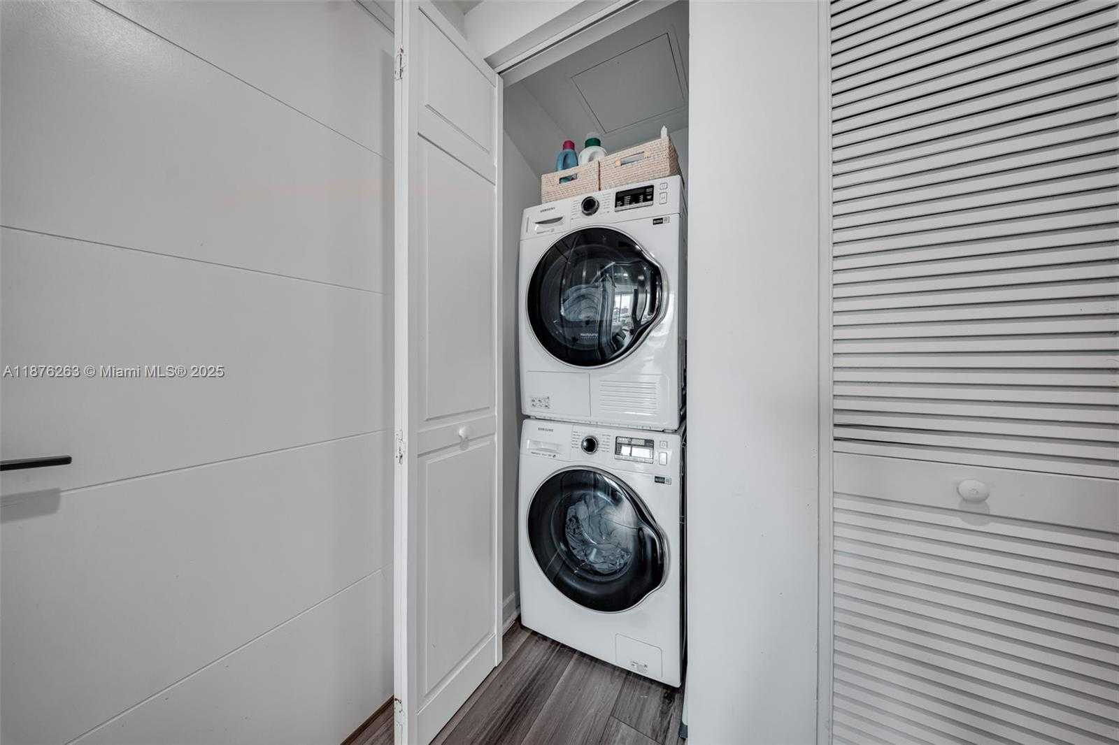Small Image of 333 NORTH EAST 24TH ST #1111, Miami Number 28