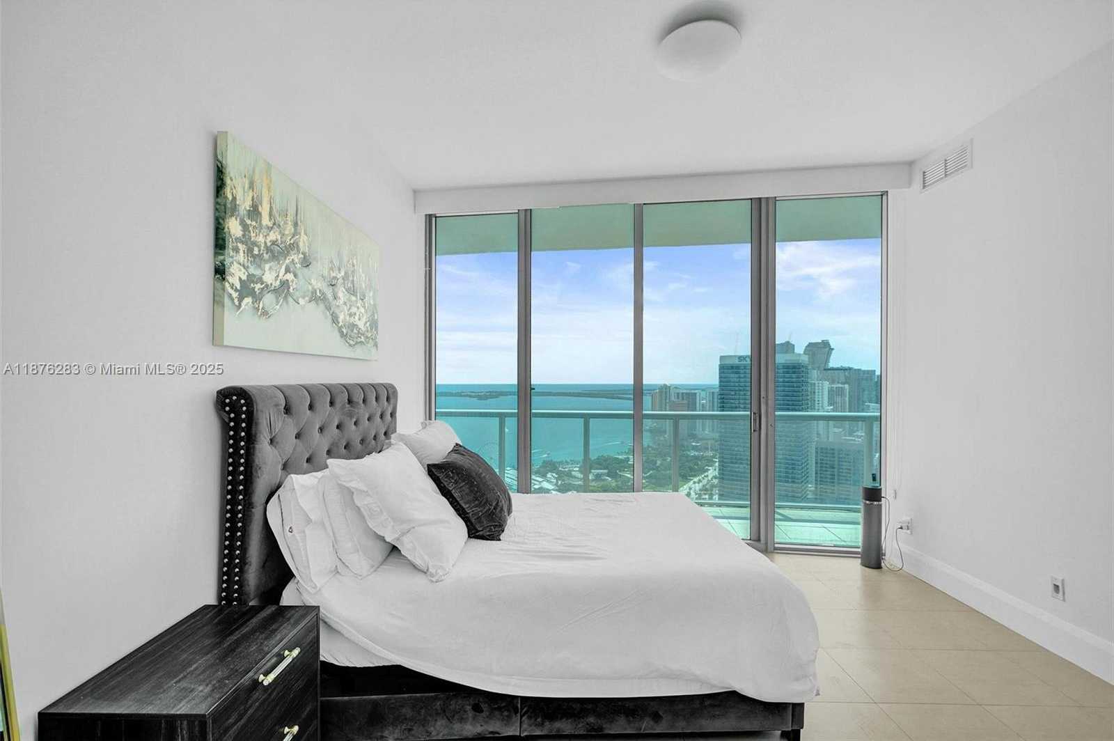 Small Image of 888 BISCAYNE BLVD #5102, Miami Number 19