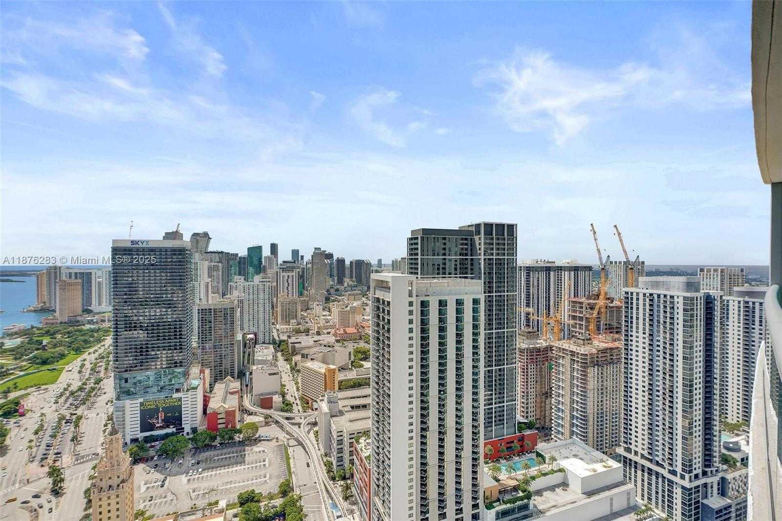 Small Image of 888 BISCAYNE BLVD #5102, Miami Number 23