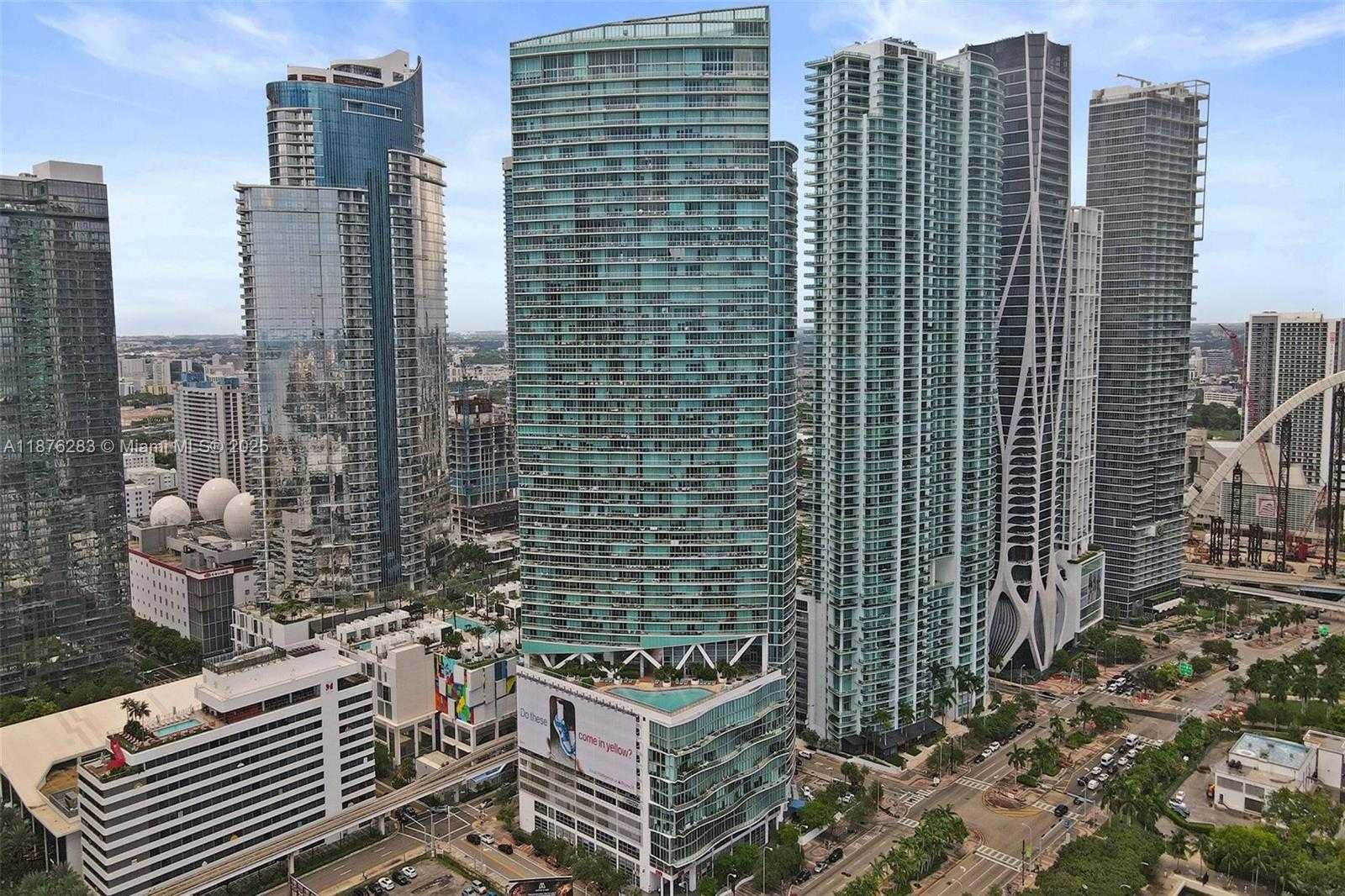 Small Image of 888 BISCAYNE BLVD #5102, Miami Number 3