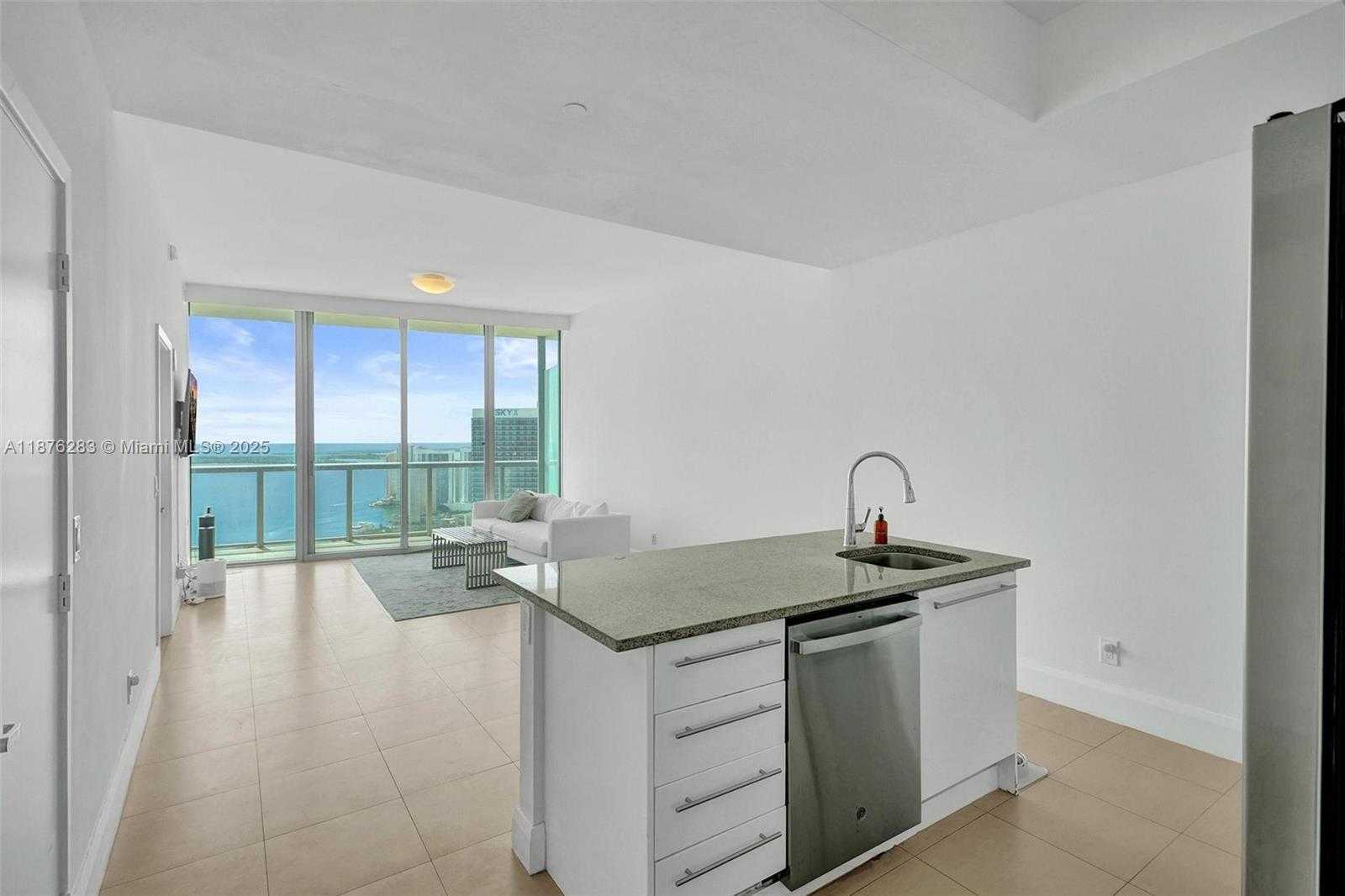 Small Image of 888 BISCAYNE BLVD #5102, Miami Number 7