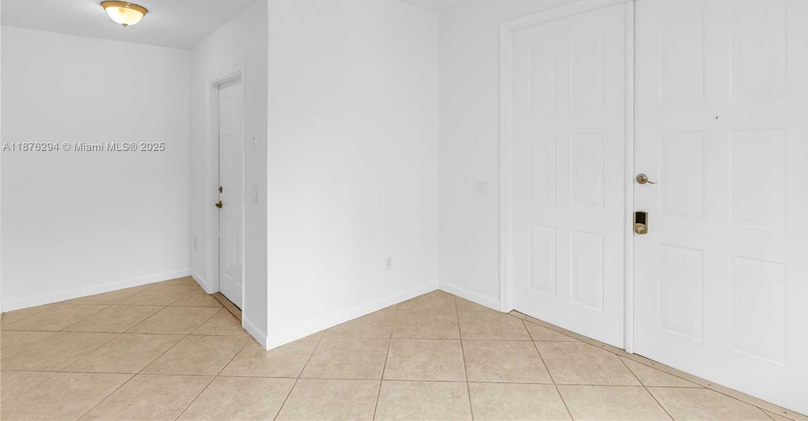 Small Image of 1559 PASSION VINE CIR #7-2, Weston Number 10