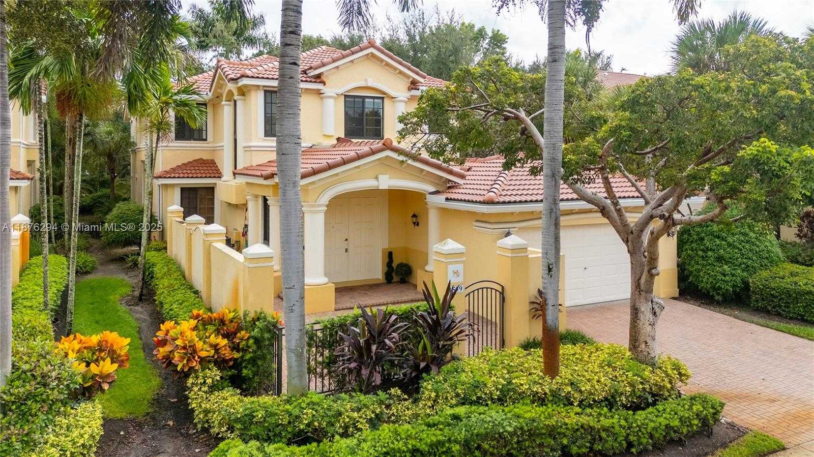 Small Image of 1559 PASSION VINE CIR #7-2, Weston Number 4