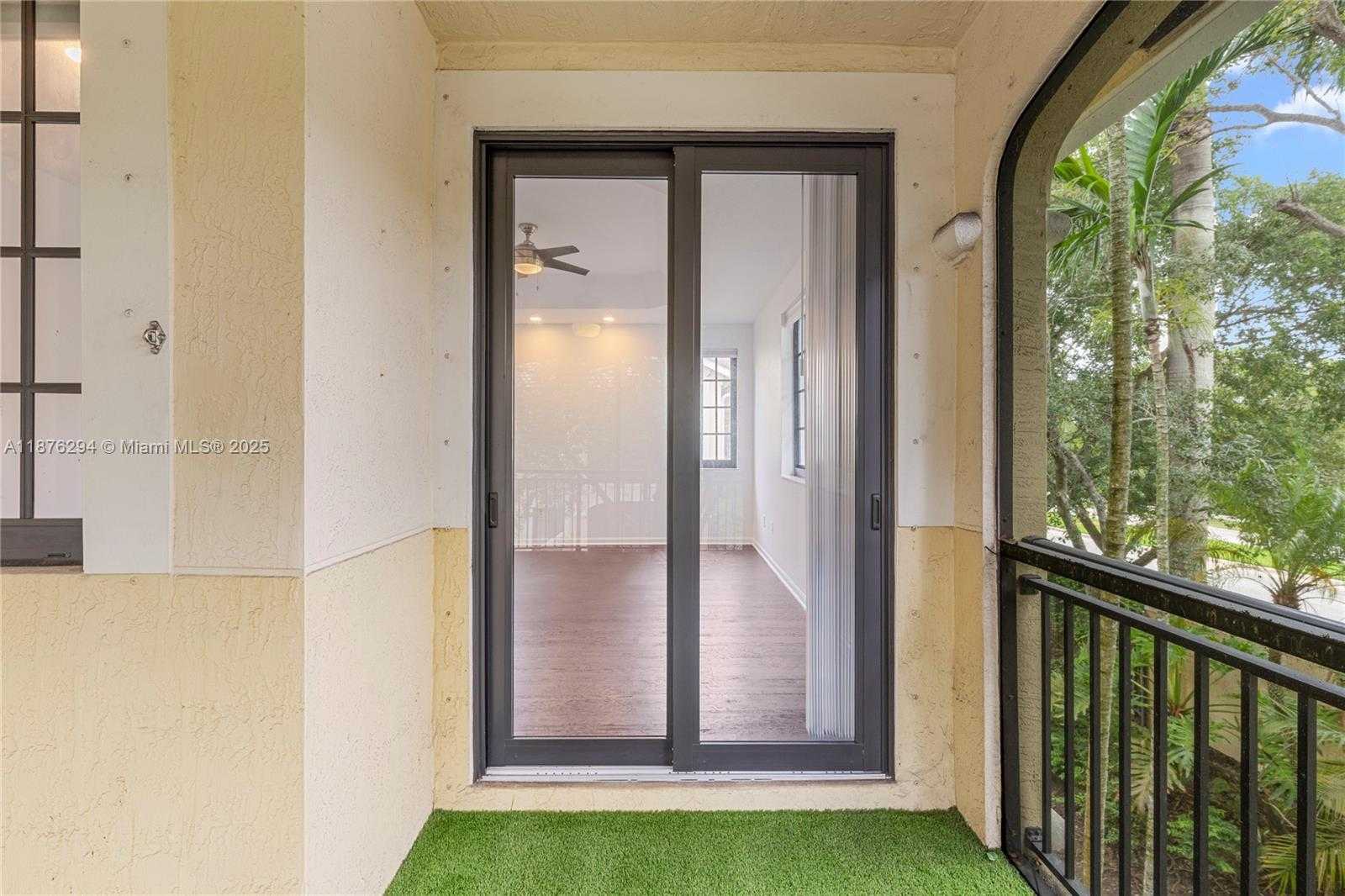 Small Image of 1559 PASSION VINE CIR #7-2, Weston Number 41