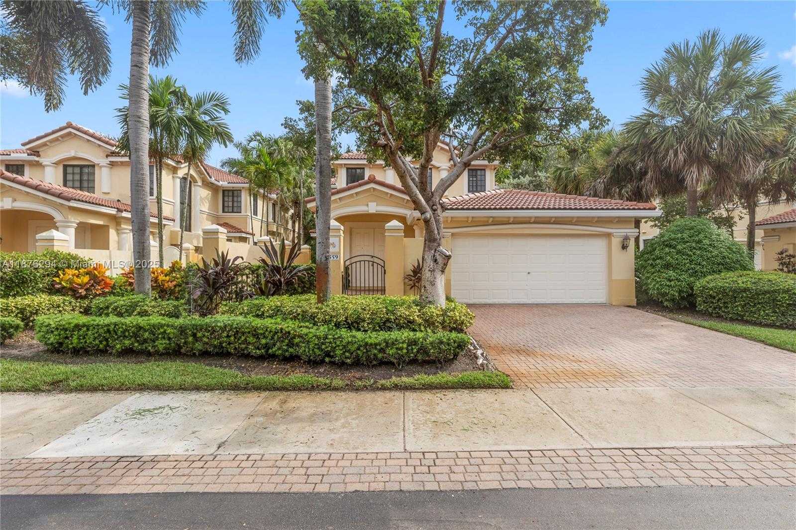 Small Image of 1559 PASSION VINE CIR #7-2, Weston Number 5