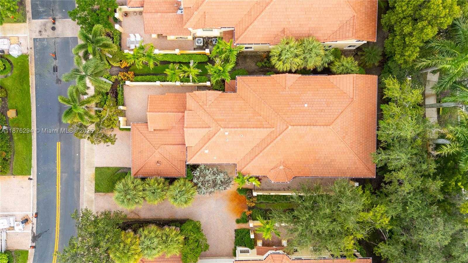 Small Image of 1559 PASSION VINE CIR #7-2, Weston Number 51