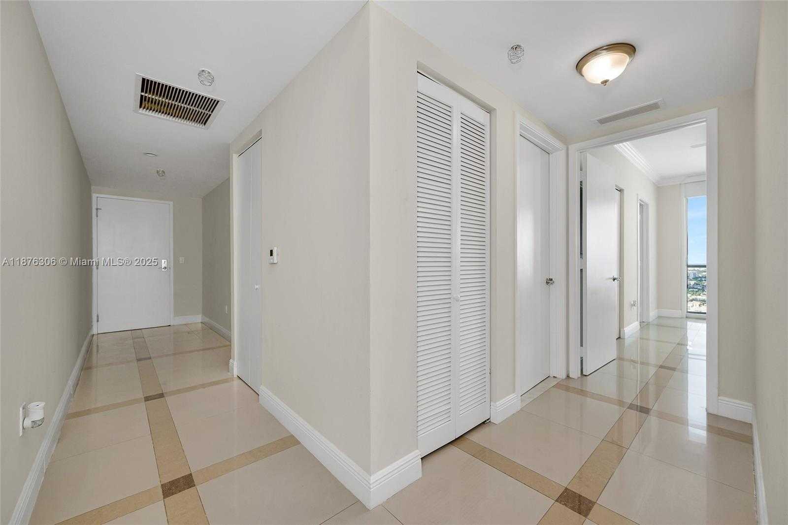 Small Image of 185 SOUTH WEST 7TH ST #4201, Miami Number 20