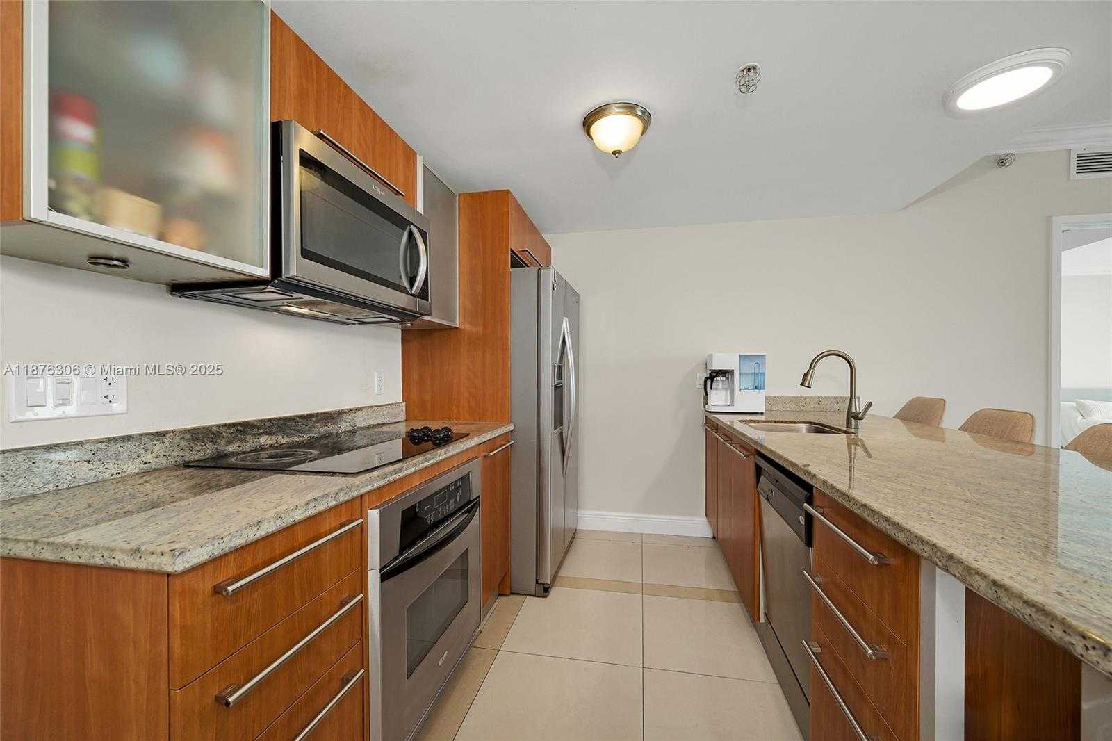 Small Image of 185 SOUTH WEST 7TH ST #4201, Miami Number 8