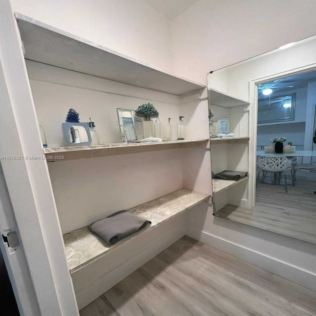 Small Image of 730 12TH ST #9, Miami Beach Number 14