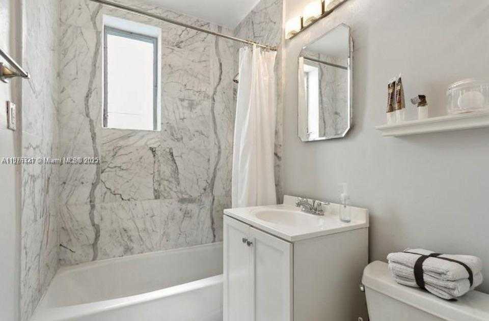 Small Image of 730 12TH ST #9, Miami Beach Number 8