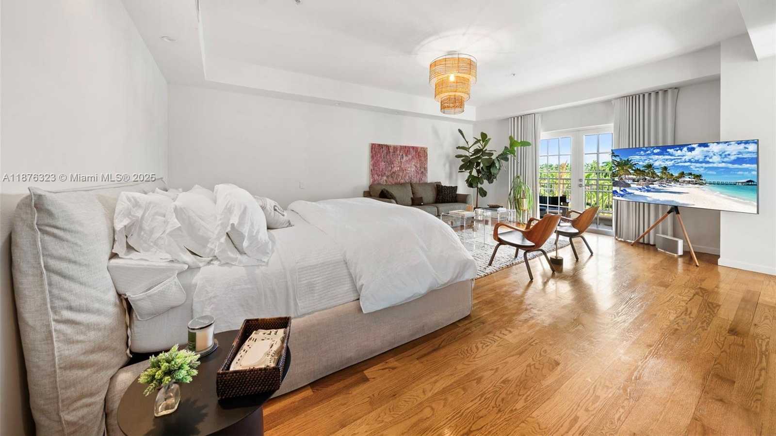 Small Image of 1413 SUNSET HARBOUR DR #406, Miami Beach Number 14