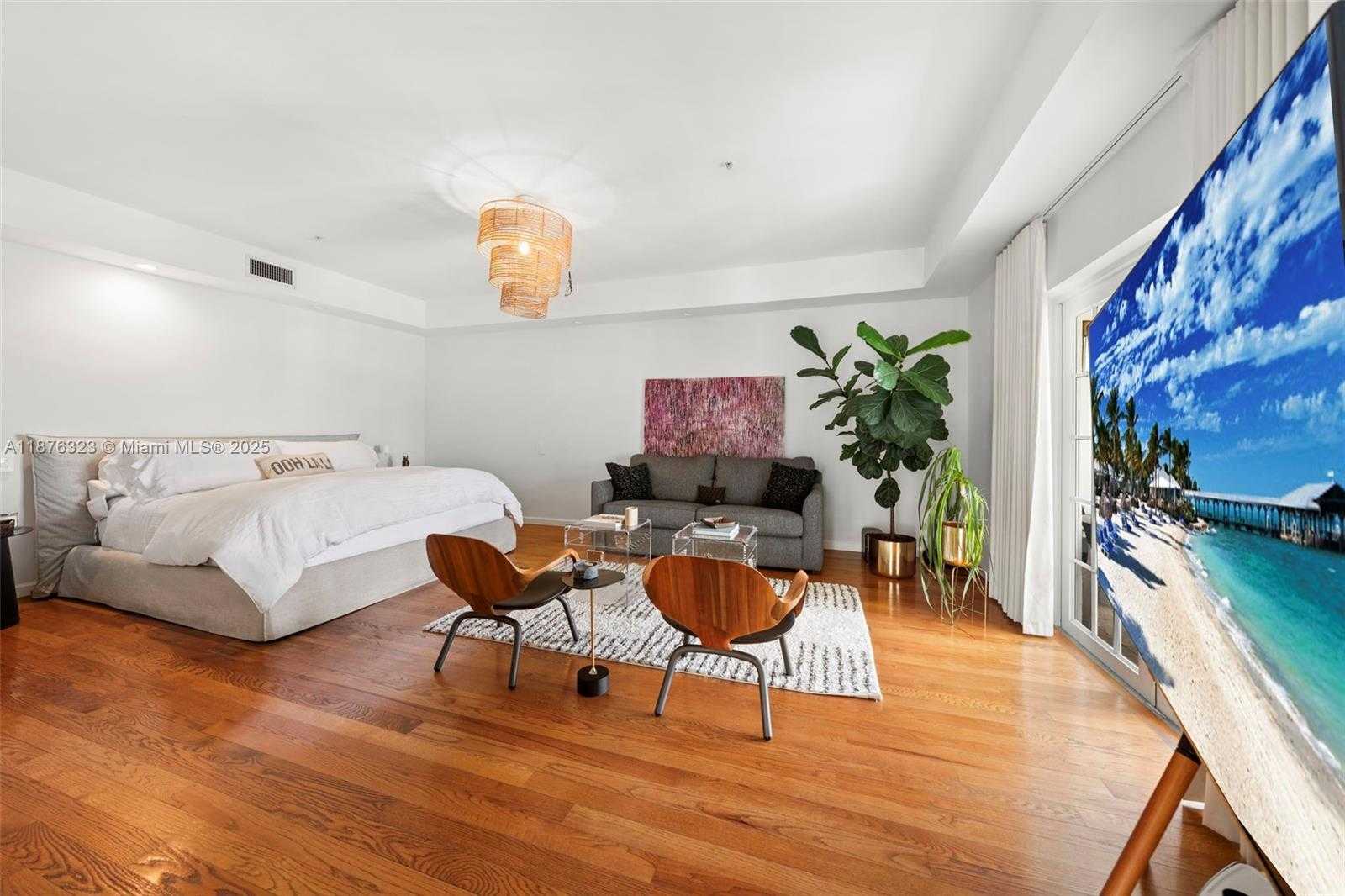 Small Image of 1413 SUNSET HARBOUR DR #406, Miami Beach Number 17
