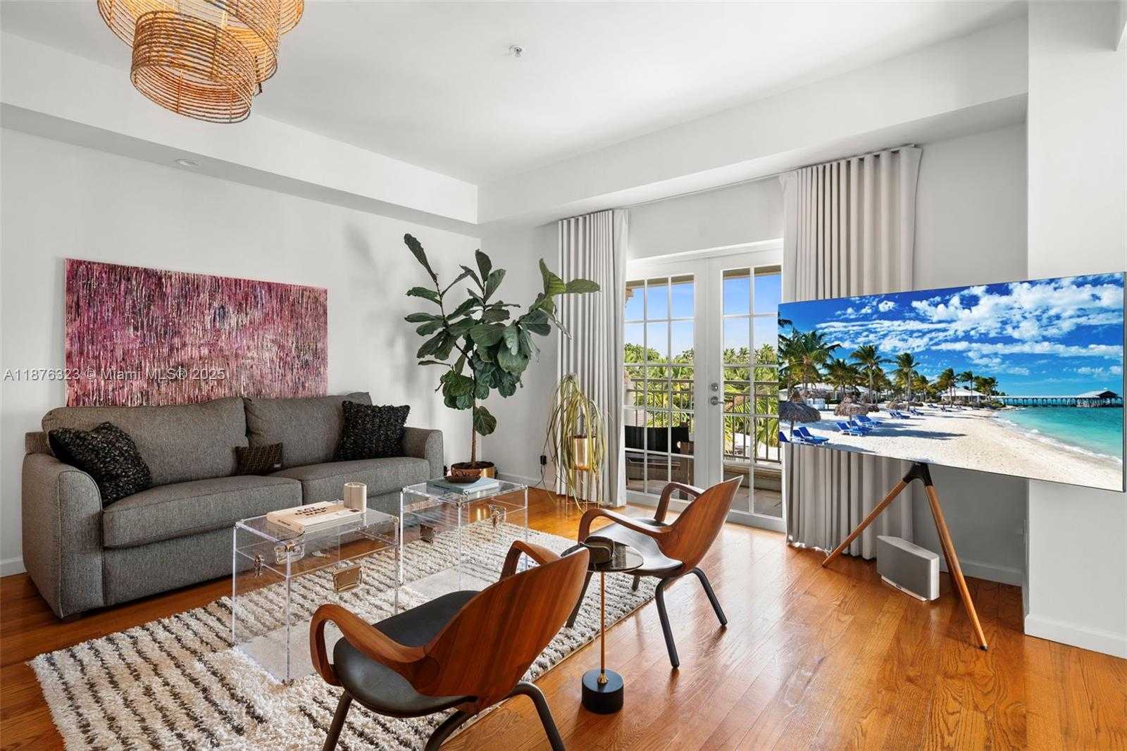 Small Image of 1413 SUNSET HARBOUR DR #406, Miami Beach Number 18