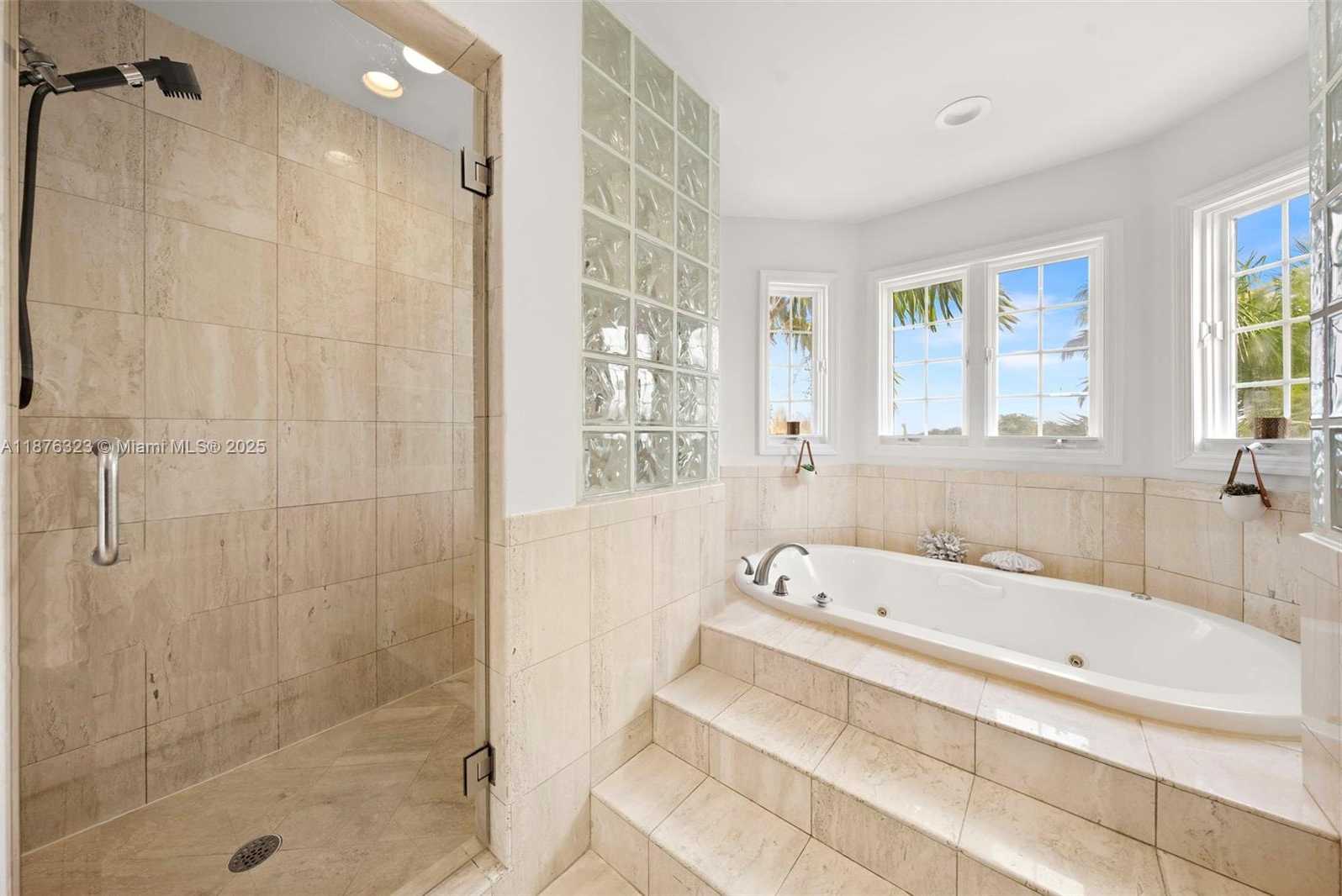Small Image of 1413 SUNSET HARBOUR DR #406, Miami Beach Number 23