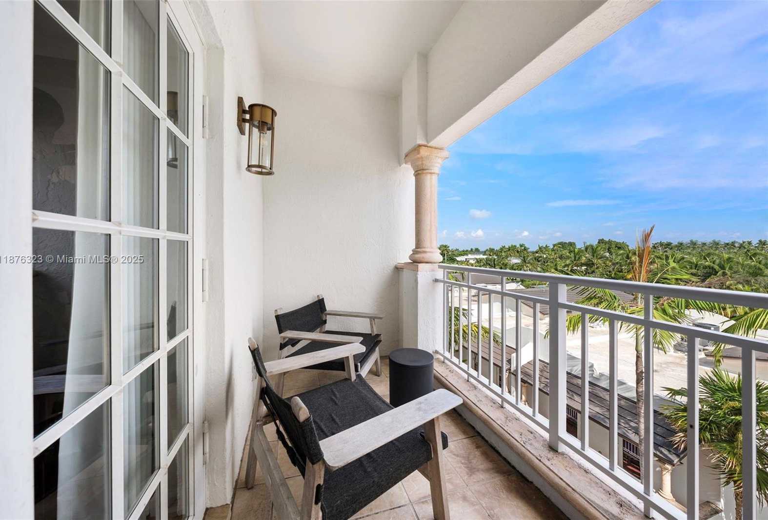 Small Image of 1413 SUNSET HARBOUR DR #406, Miami Beach Number 36