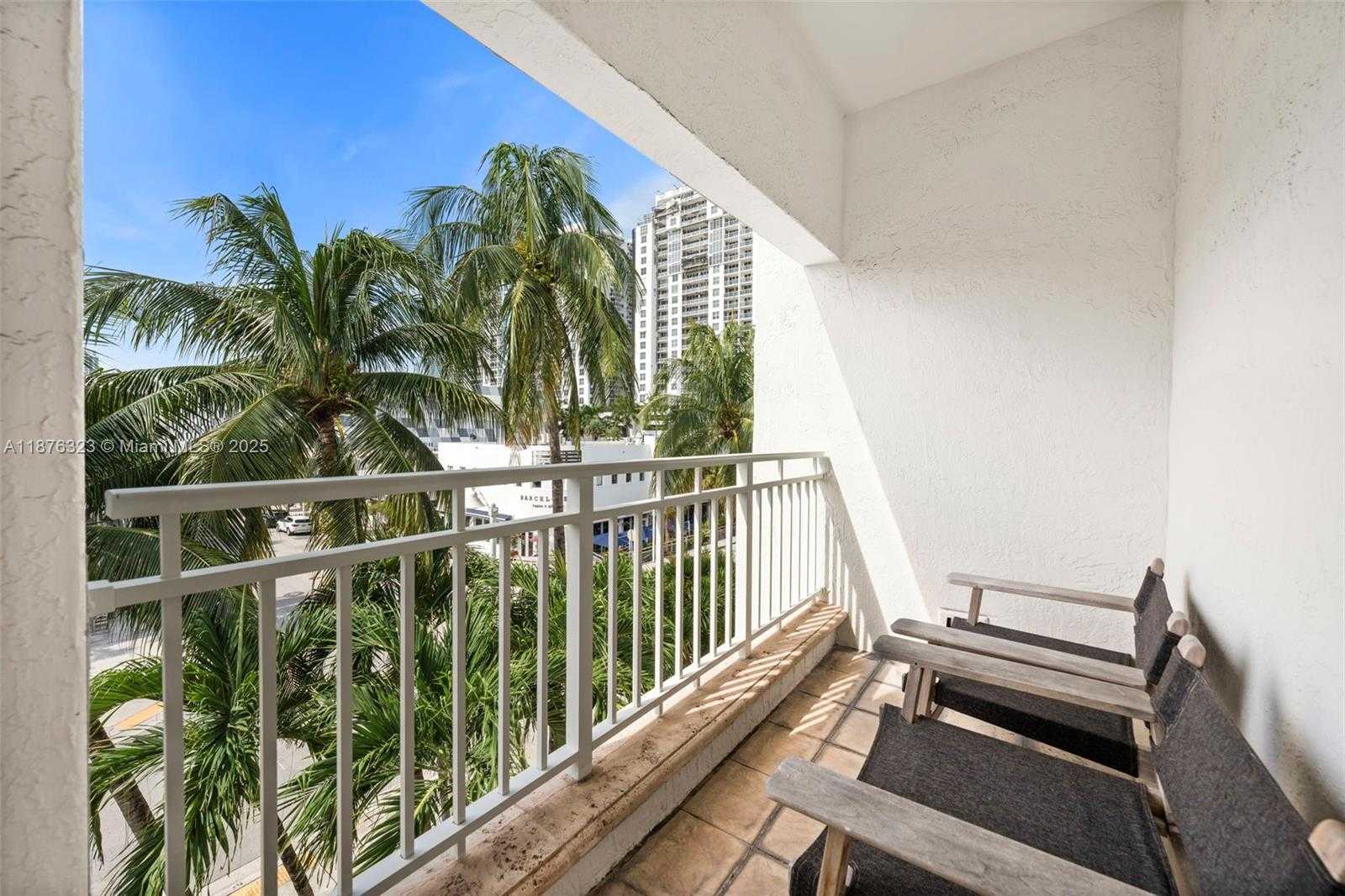 Small Image of 1413 SUNSET HARBOUR DR #406, Miami Beach Number 41