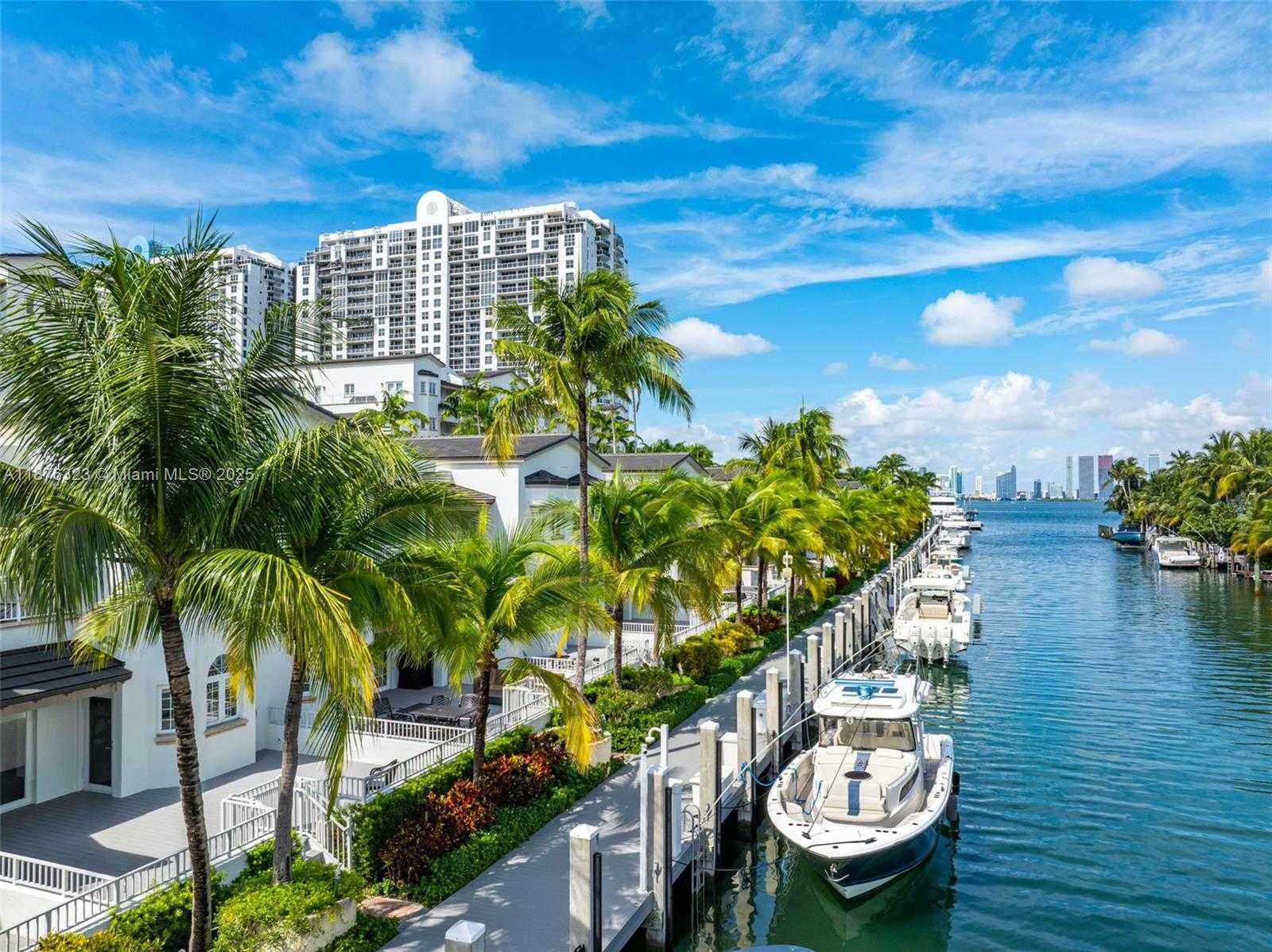 Small Image of 1413 SUNSET HARBOUR DR #406, Miami Beach Number 59