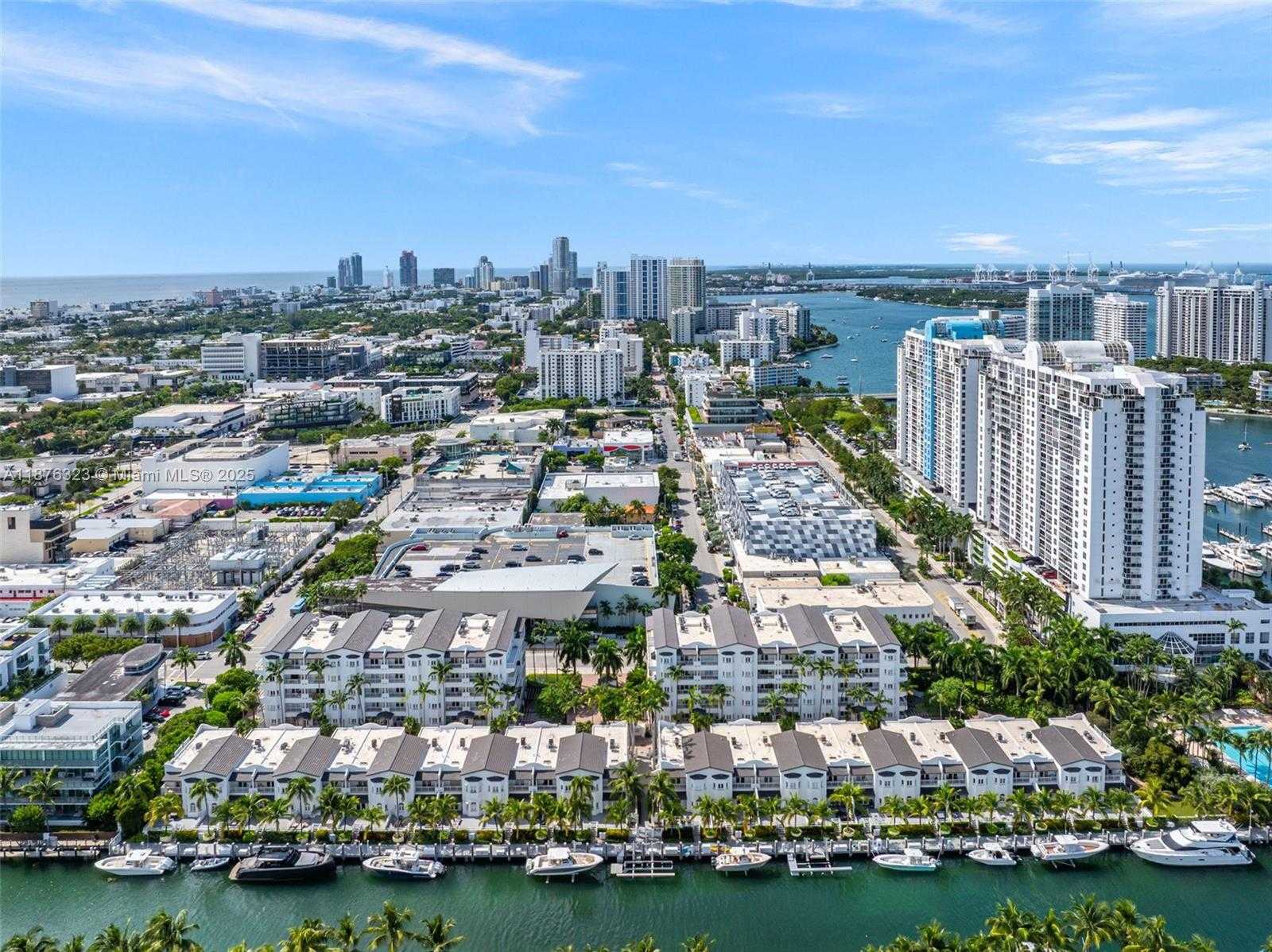 Small Image of 1413 SUNSET HARBOUR DR #406, Miami Beach Number 62