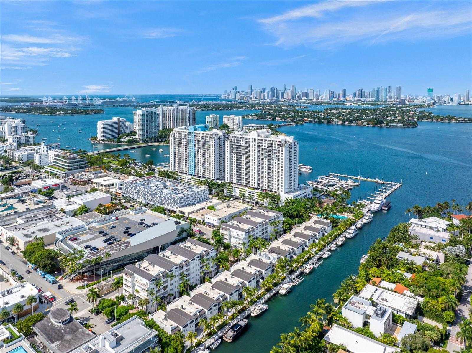 Small Image of 1413 SUNSET HARBOUR DR #406, Miami Beach Number 64