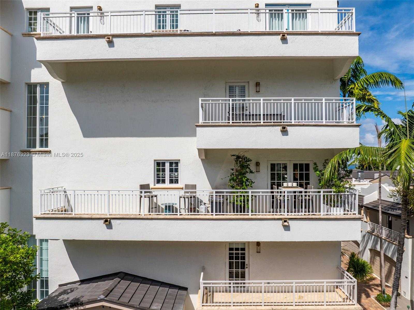 Small Image of 1413 SUNSET HARBOUR DR #406, Miami Beach Number 72