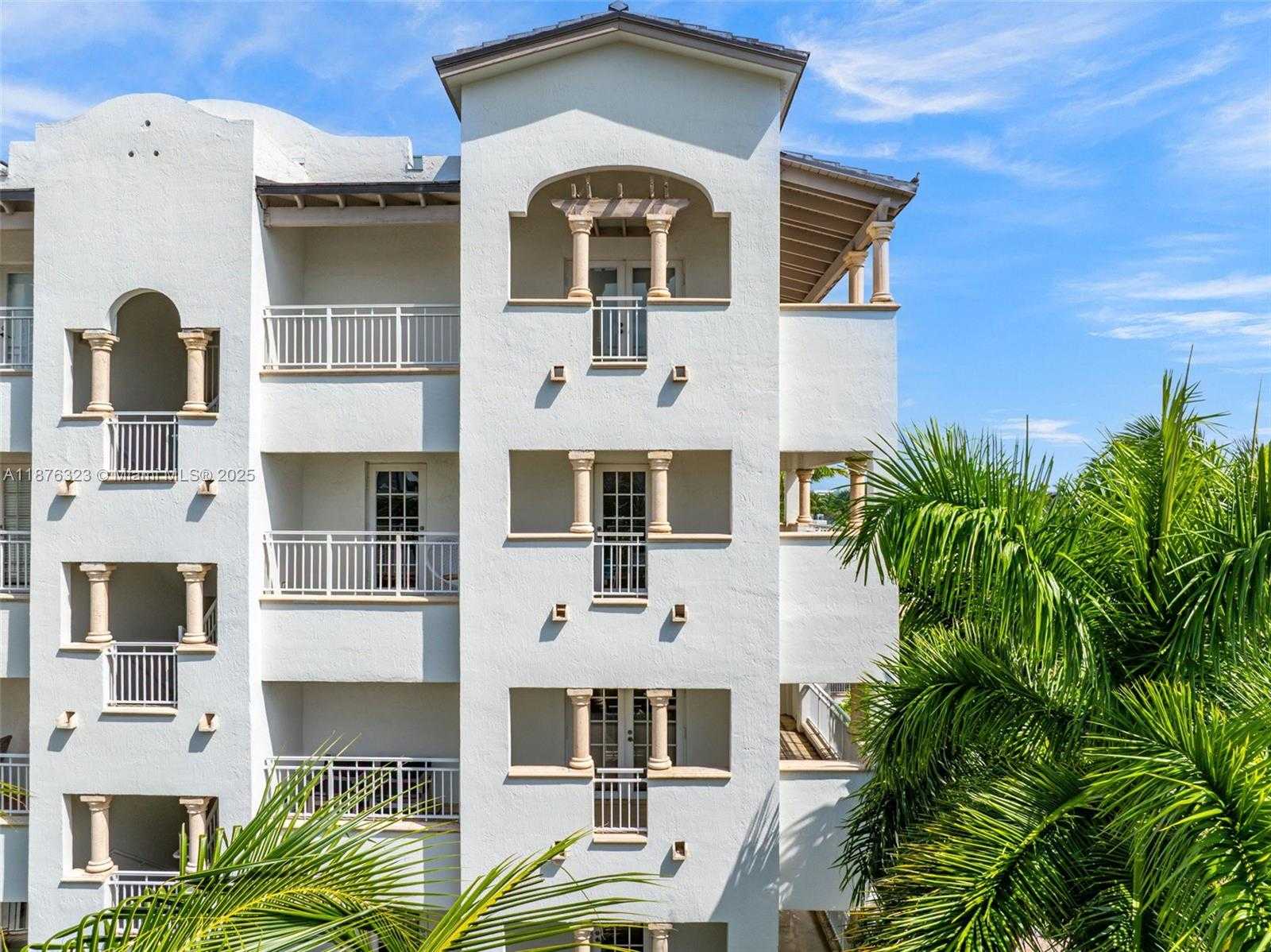 Small Image of 1413 SUNSET HARBOUR DR #406, Miami Beach Number 74