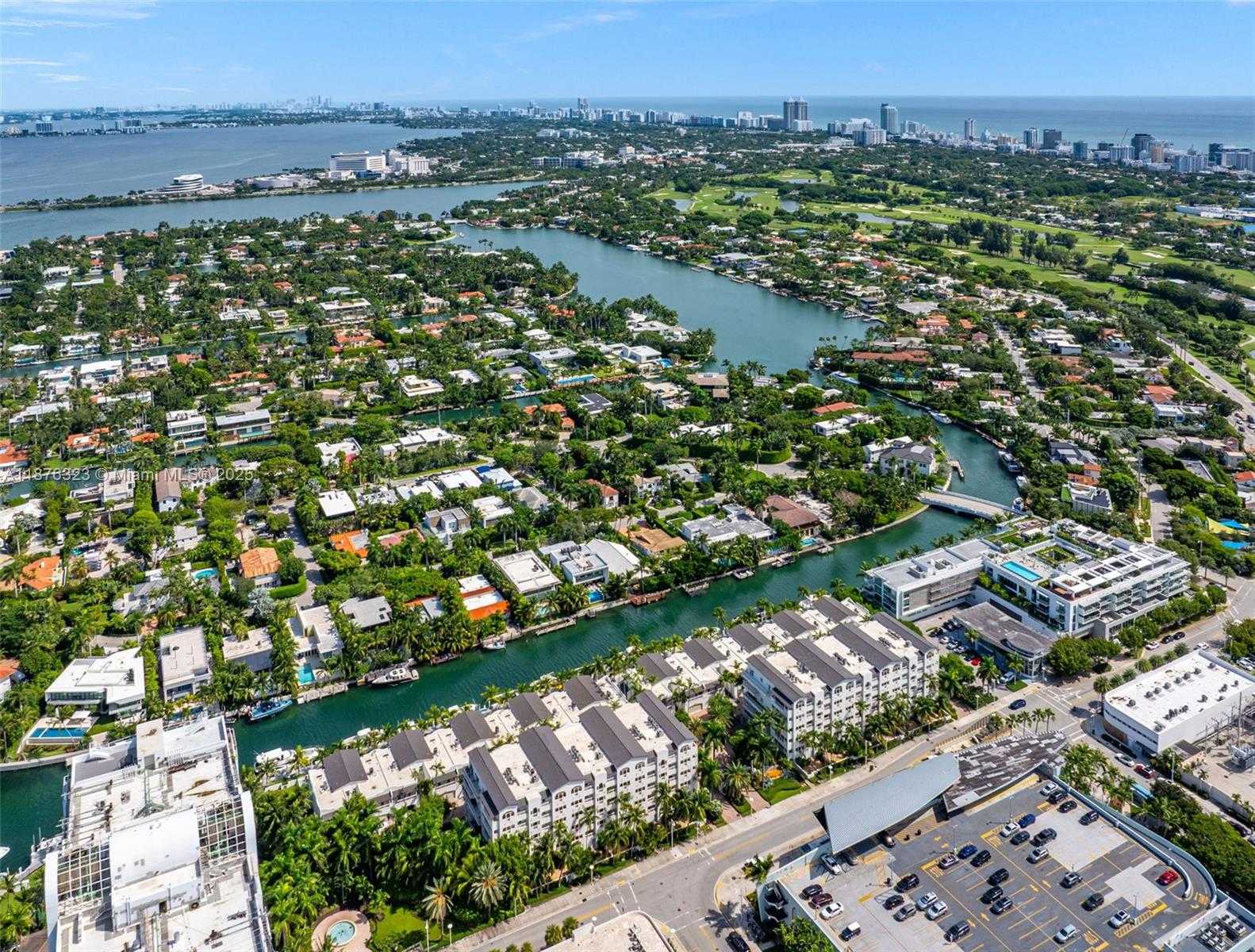 Small Image of 1413 SUNSET HARBOUR DR #406, Miami Beach Number 81
