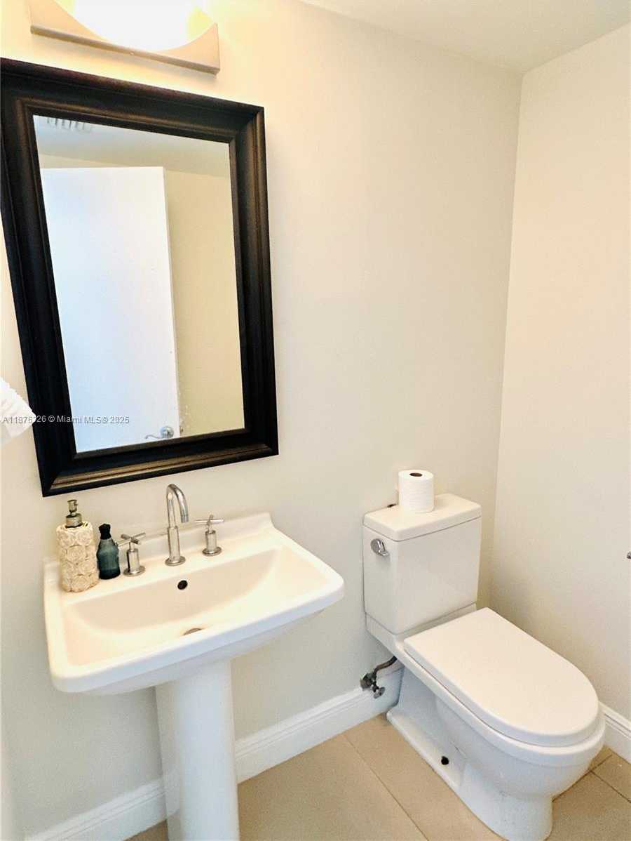 Small Image of 185 SOUTH WEST 7TH ST #3502, Miami Number 20