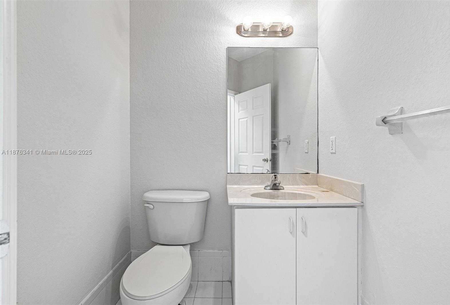 Small Image of 16620 SOUTH WEST 70TH ST, Miami Number 14