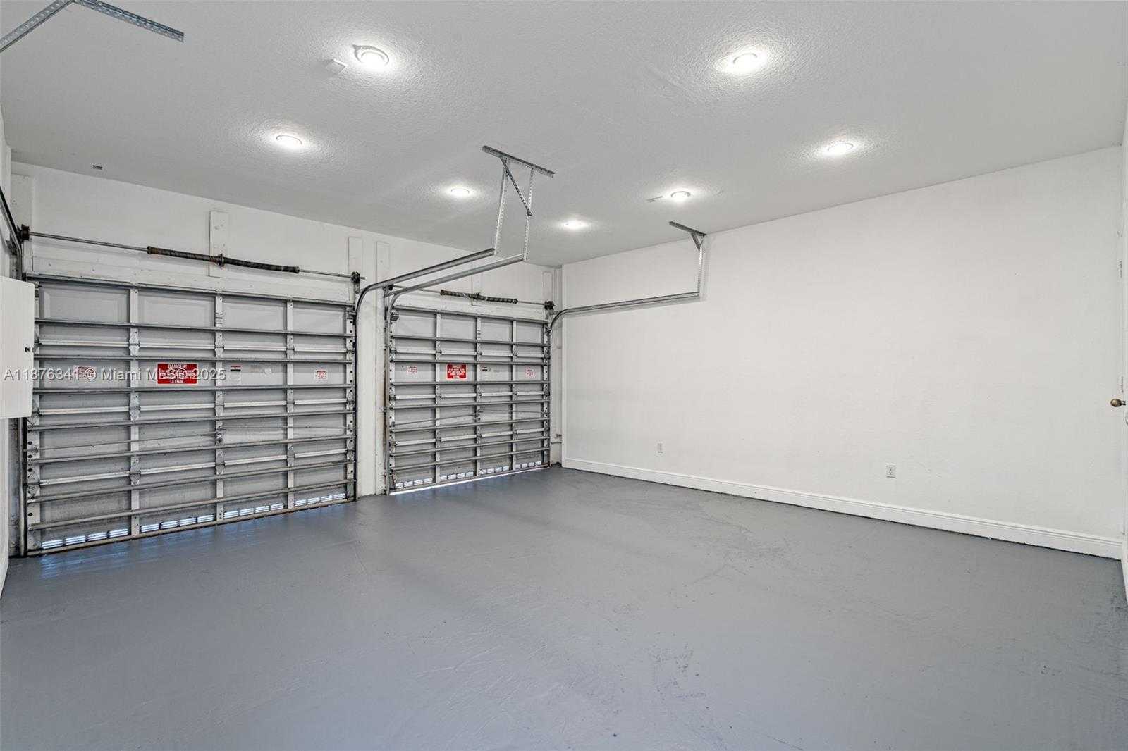 Small Image of 16620 SOUTH WEST 70TH ST, Miami Number 15