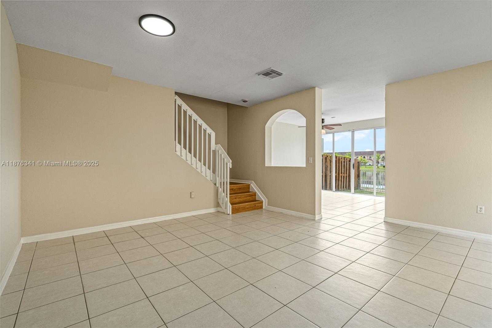 Small Image of 16620 SOUTH WEST 70TH ST, Miami Number 4