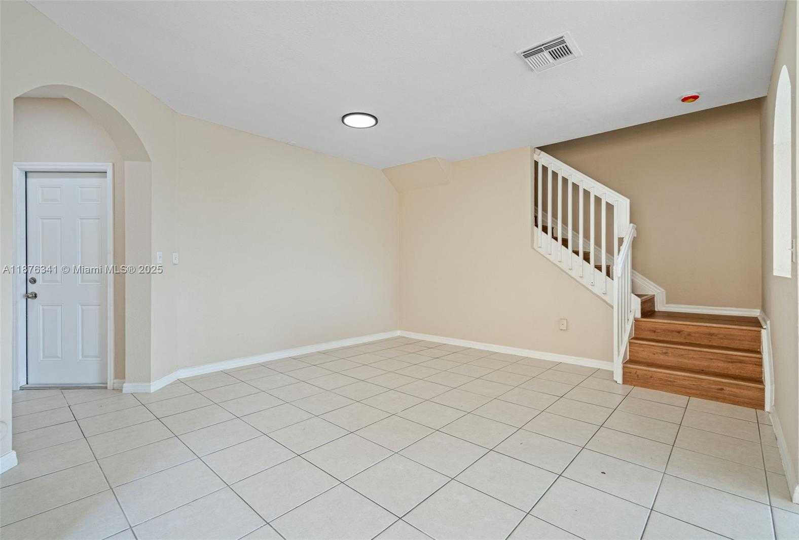 Small Image of 16620 SOUTH WEST 70TH ST, Miami Number 6