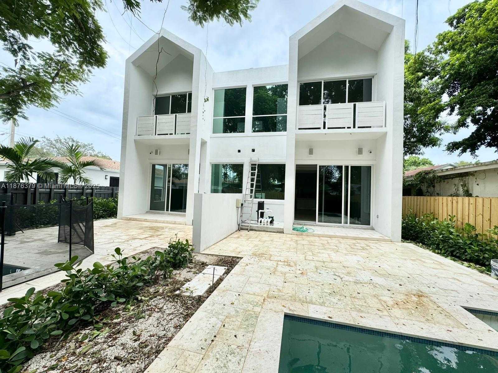 Small Image of 5728 NORTH WEST 5TH COURT #TH-2, Miami Number 2