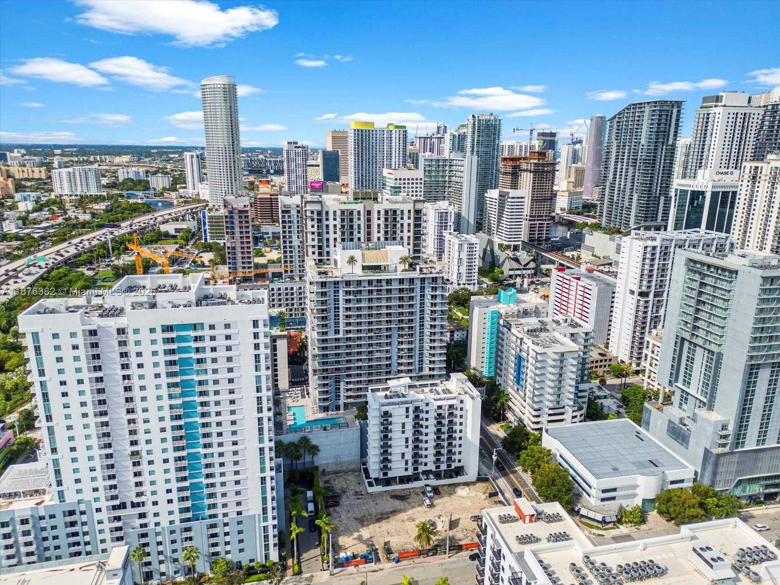 Small Image of 1010 SOUTH WEST 2ND AVE #1908, Miami Number 37