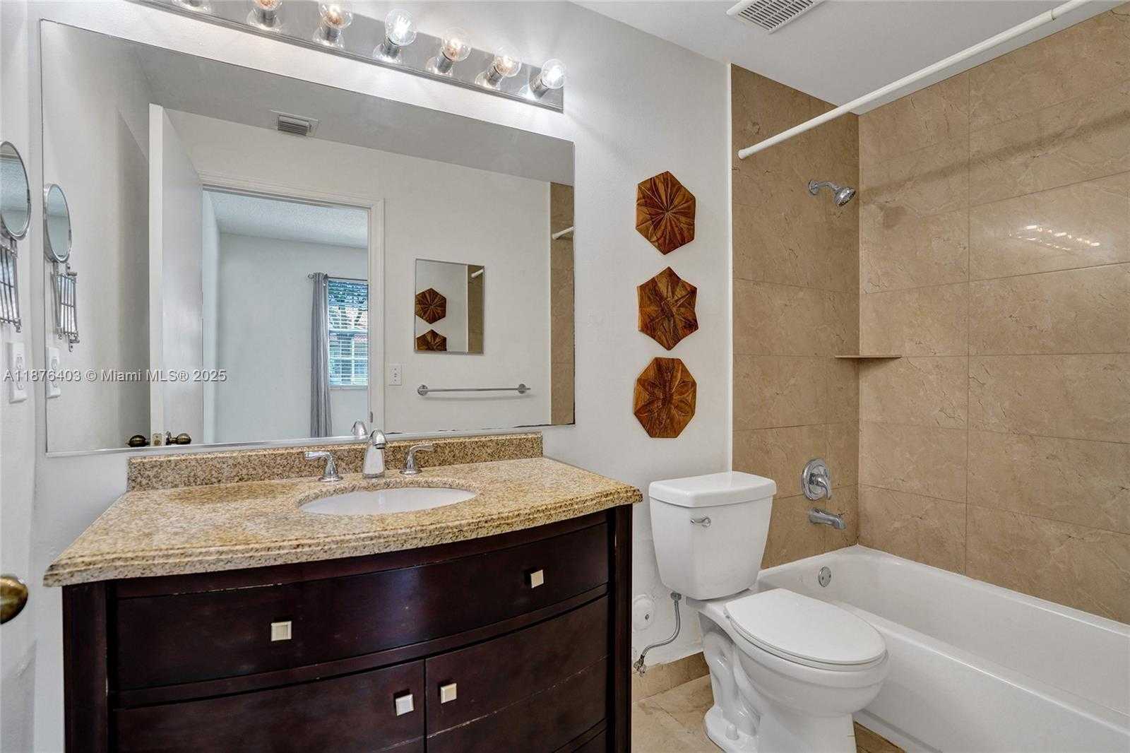 Small Image of 1210 SORRENTO DR #1210, Weston Number 22