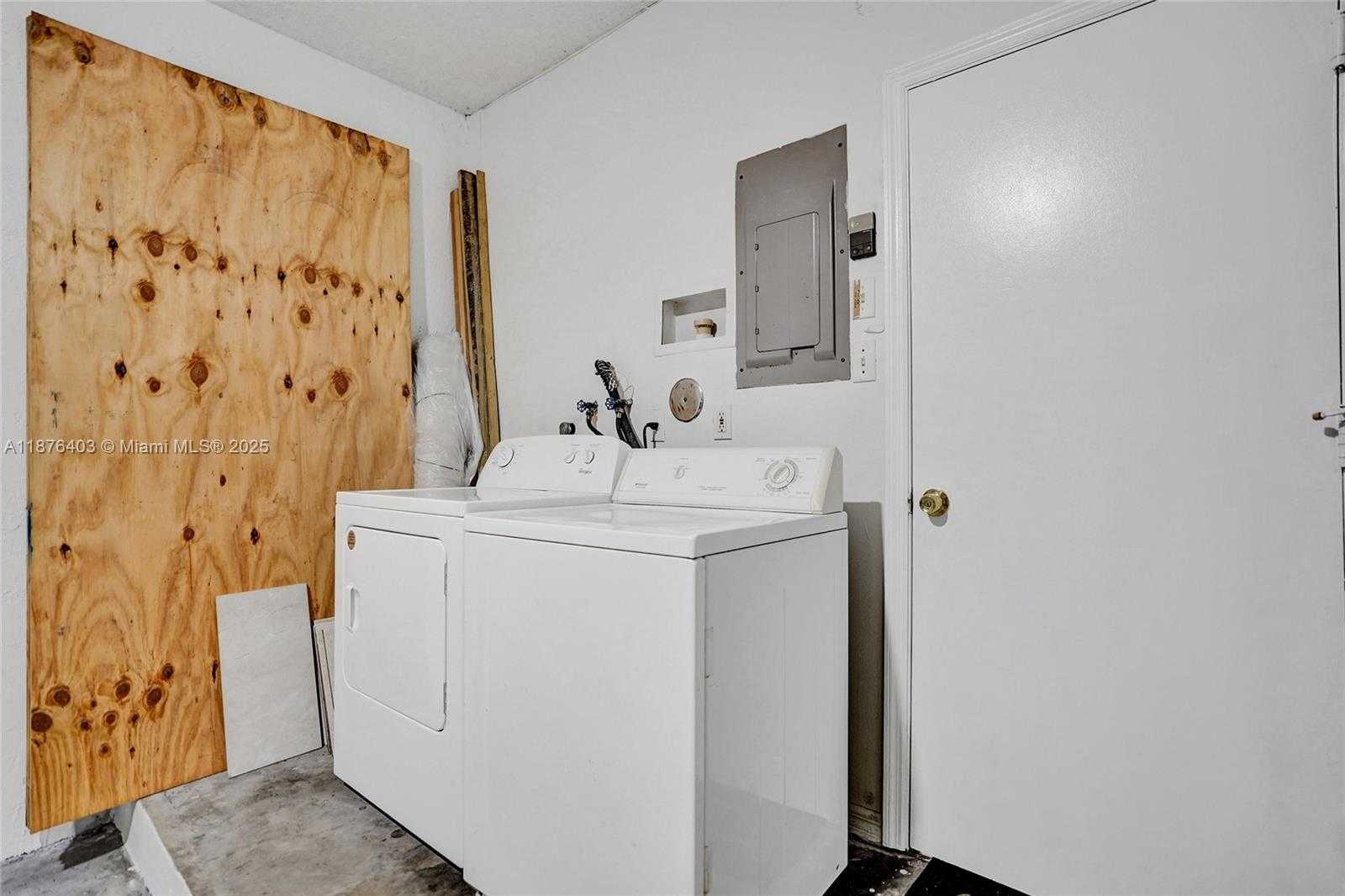 Small Image of 1210 SORRENTO DR #1210, Weston Number 37