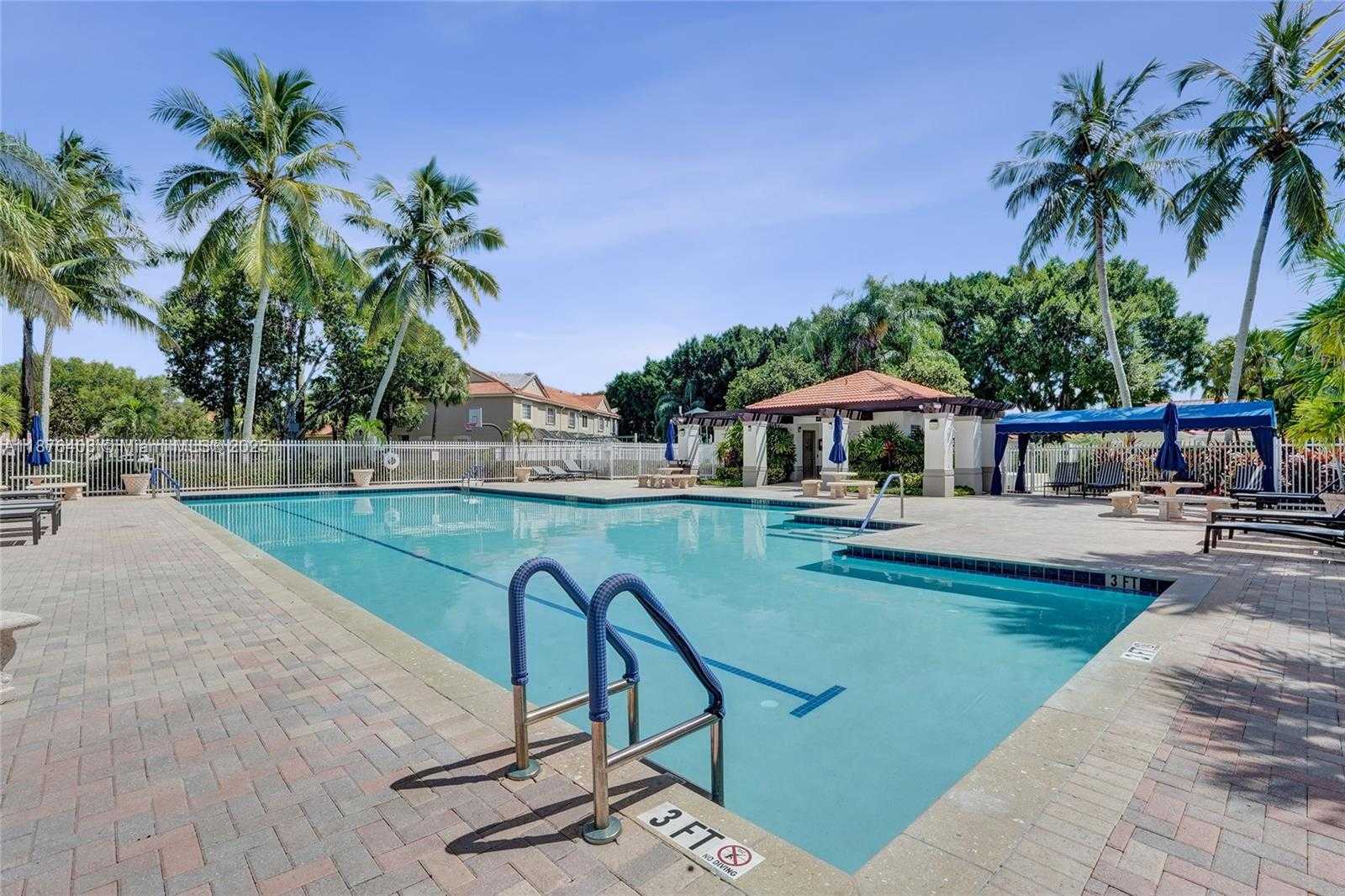 Small Image of 1210 SORRENTO DR #1210, Weston Number 40