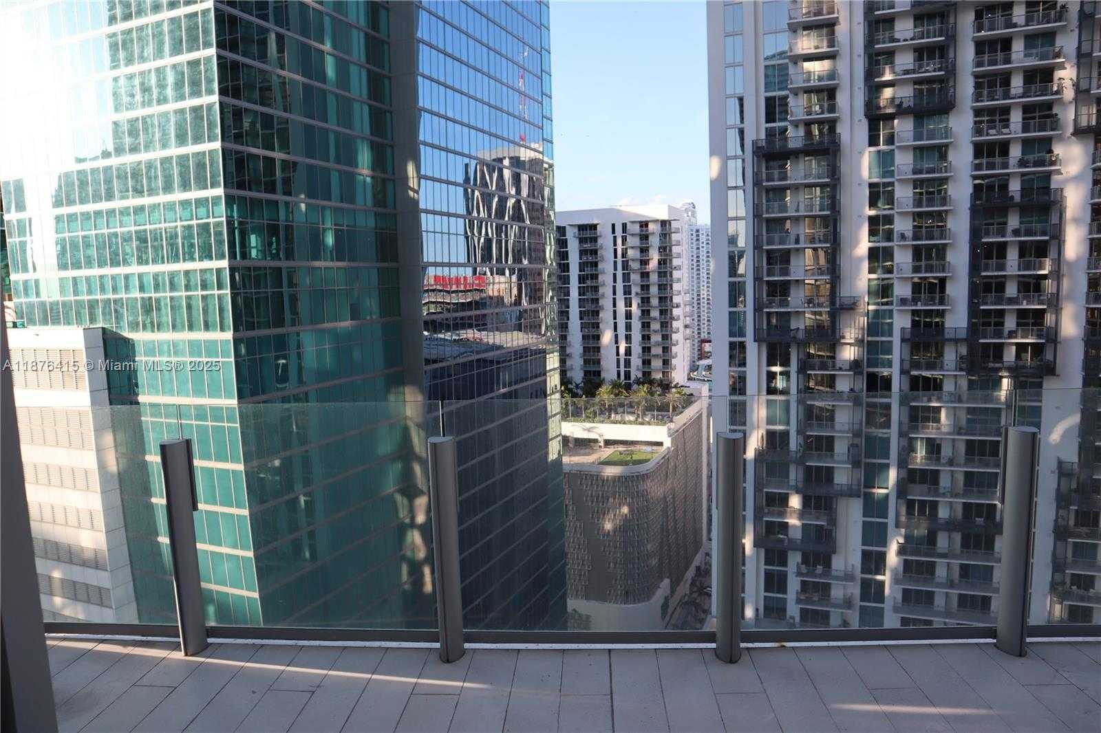 Small Image of 300 BISCAYNE BLVD WAY #2308, Miami Number 15