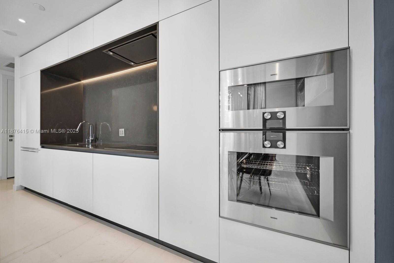 Small Image of 300 BISCAYNE BLVD WAY #2308, Miami Number 6