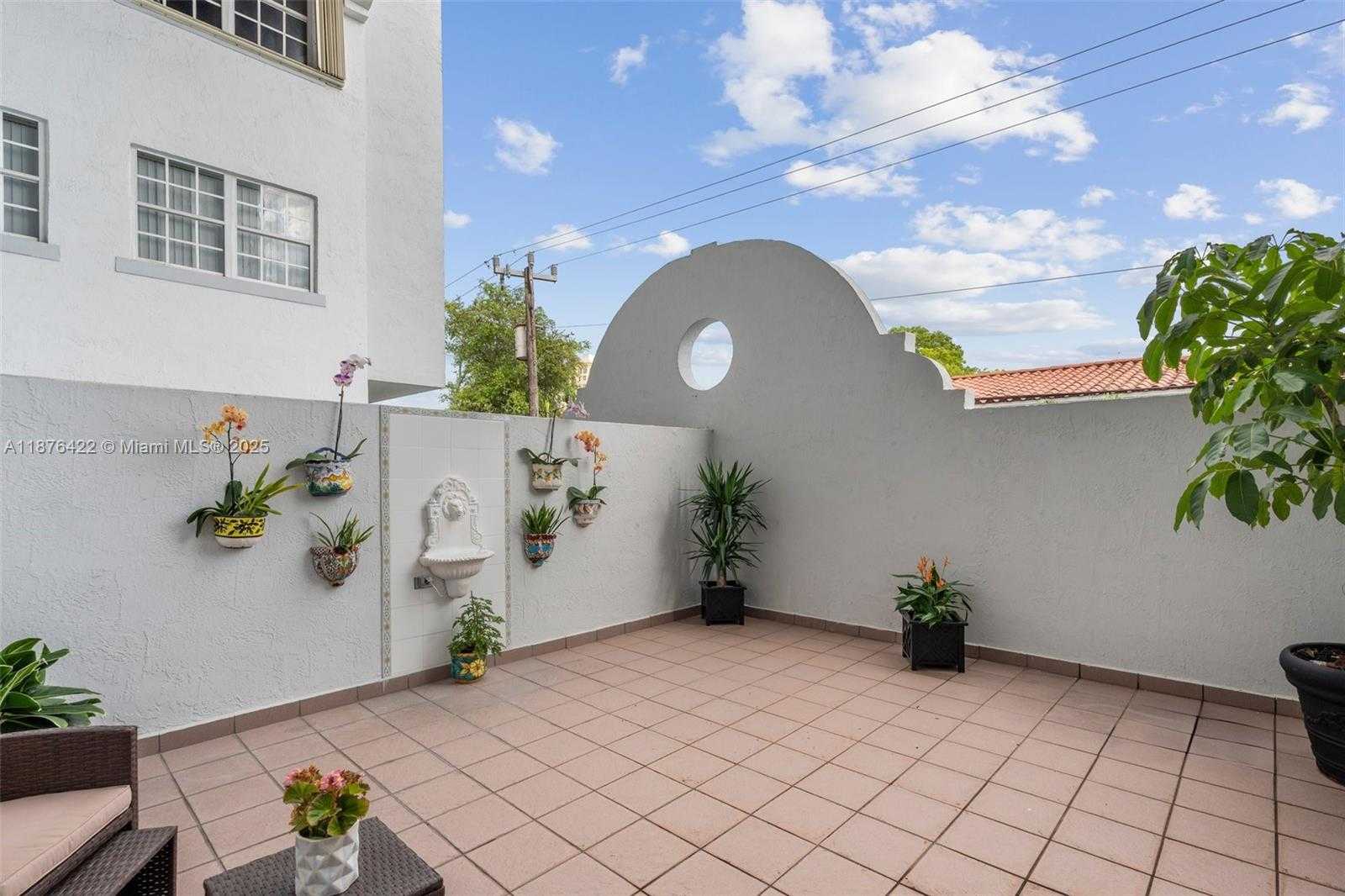 Small Image of 49 MAJORCA AVE #203, Coral Gables Number 17