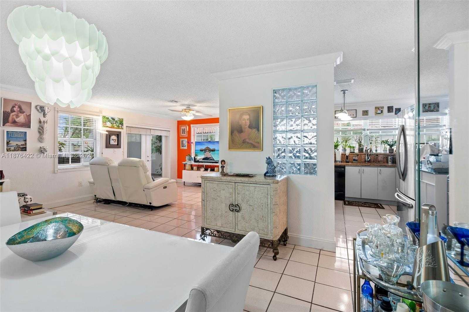 Small Image of 49 MAJORCA AVE #203, Coral Gables Number 6