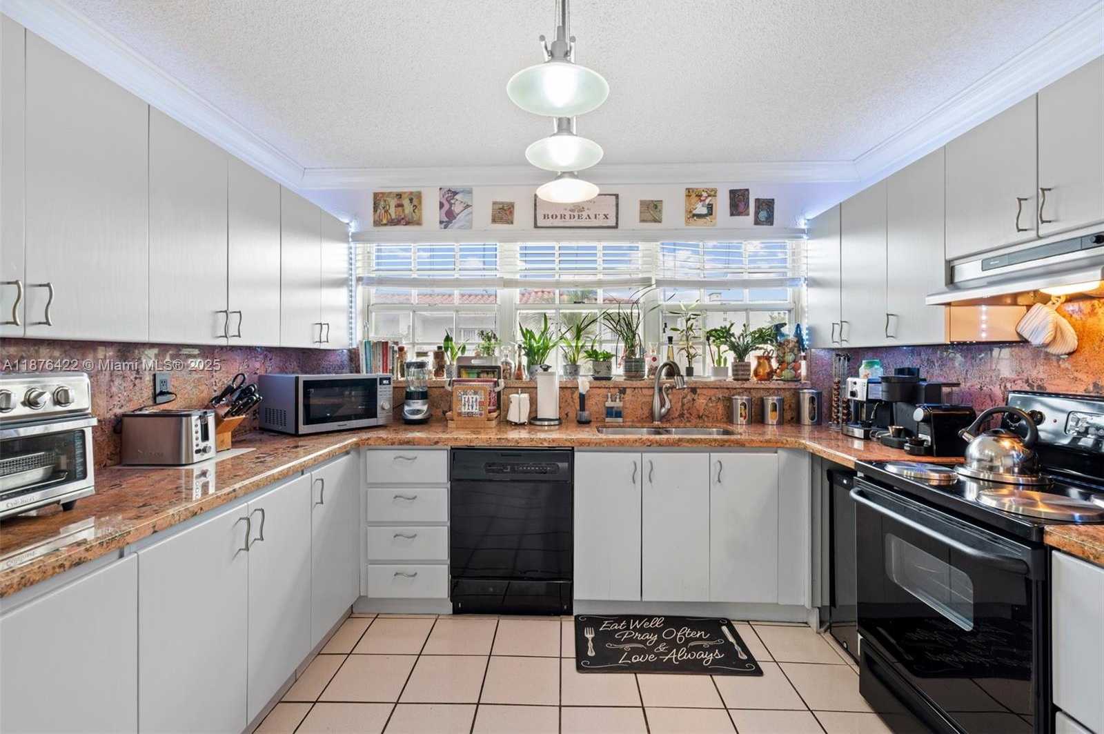 Small Image of 49 MAJORCA AVE #203, Coral Gables Number 7