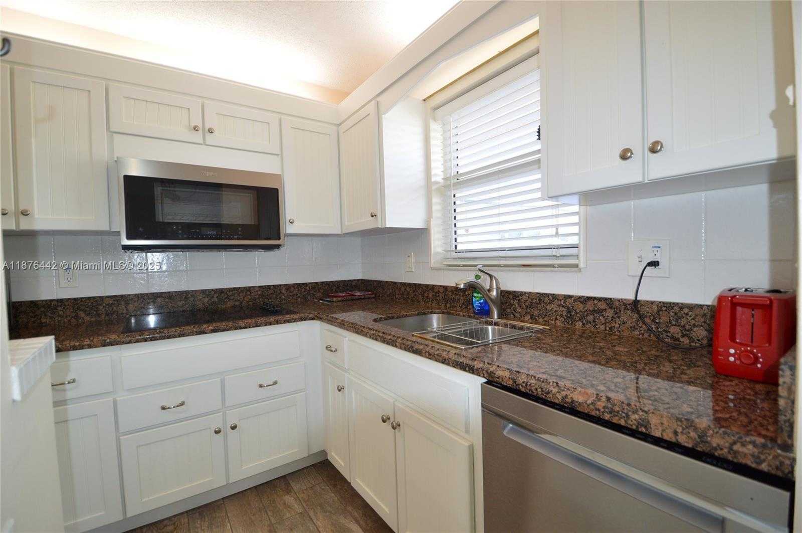 Small Image of 1451 NORTH 12TH CT #8B, Hollywood Number 6