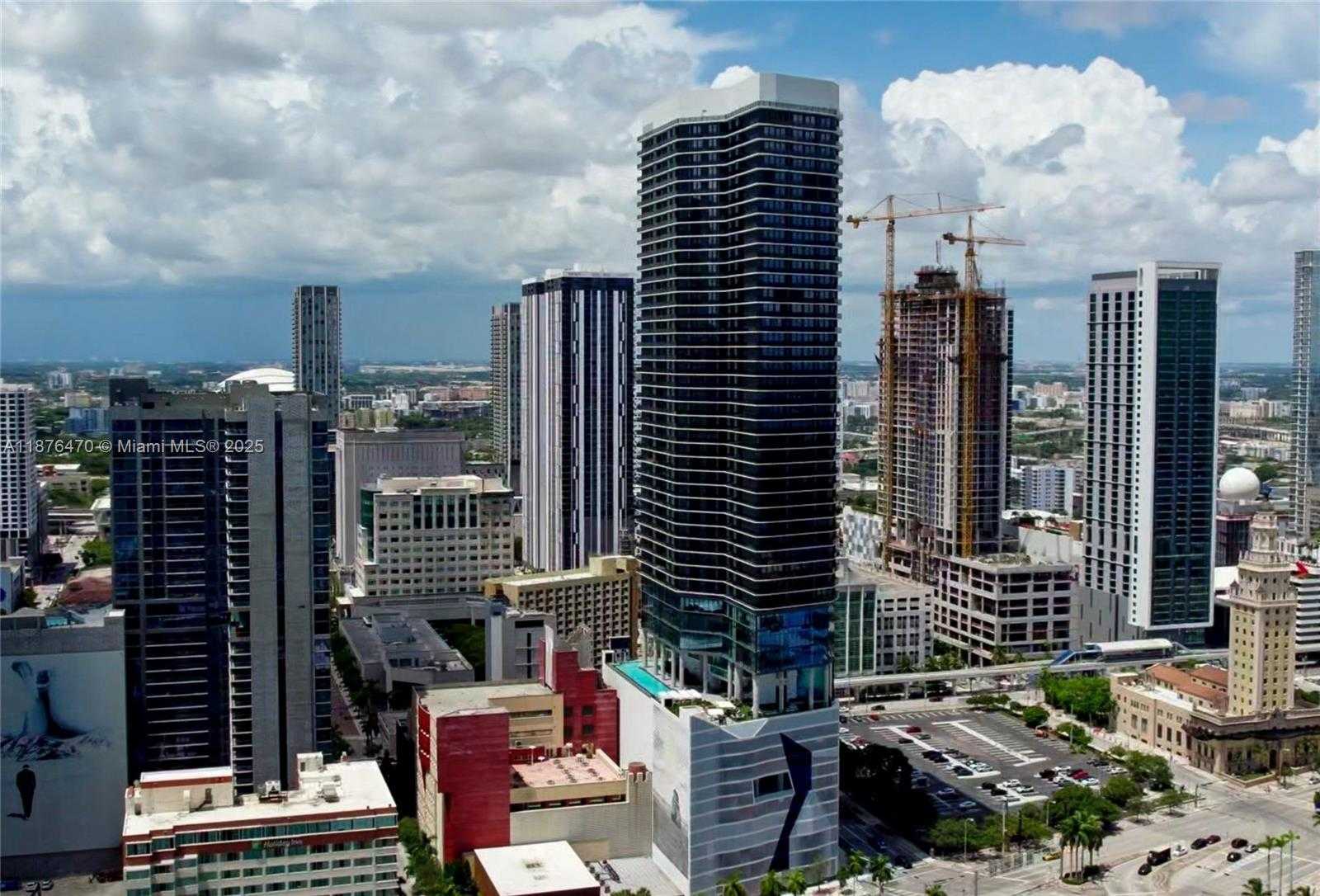 Small Image of 398 NORTH EAST 5TH ST #1407, Miami Number 38