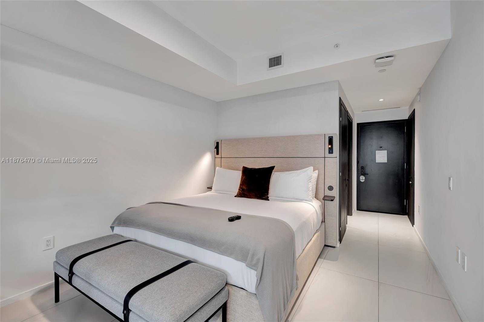 Small Image of 398 NORTH EAST 5TH ST #1407, Miami Number 8