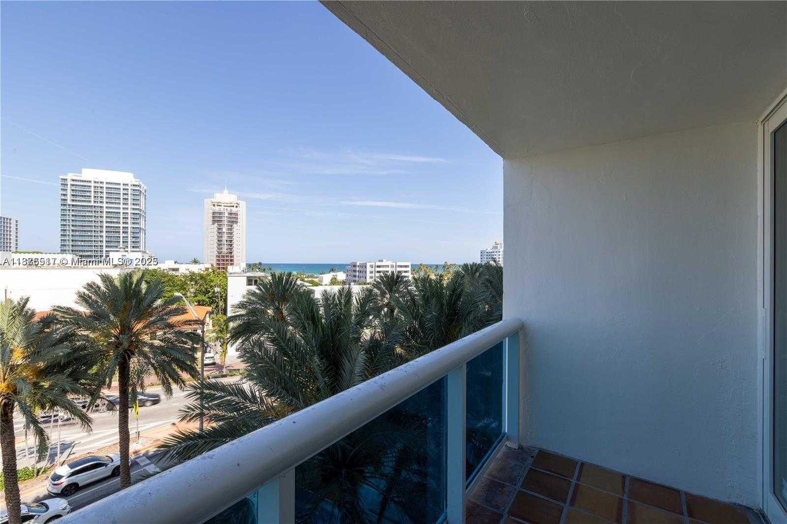 Small Image of 6770 INDIAN CREEK DR #7P, Miami Beach Number 17