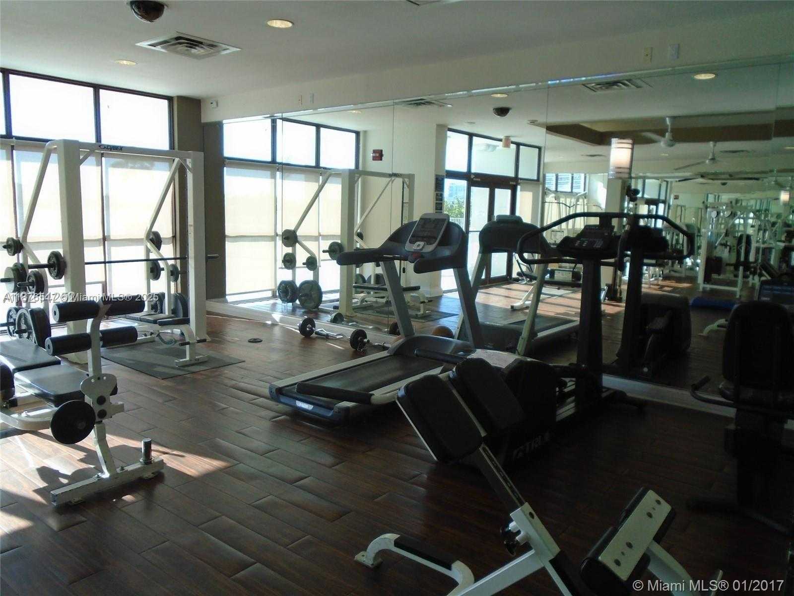 Small Image of 6770 INDIAN CREEK DR #7P, Miami Beach Number 6