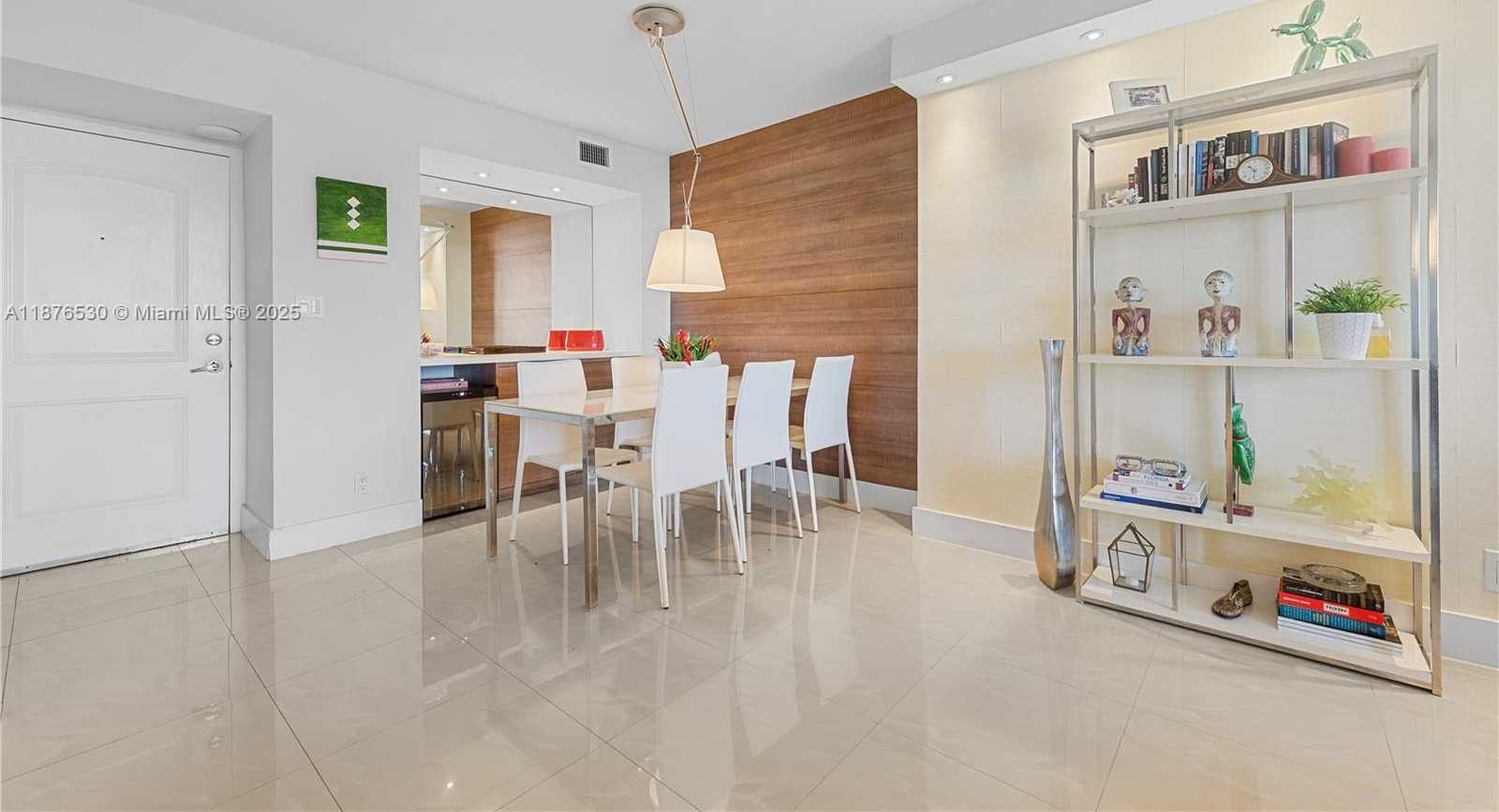 Small Image of 100 BAYVIEW DR #507, Sunny Isles Beach Number 12