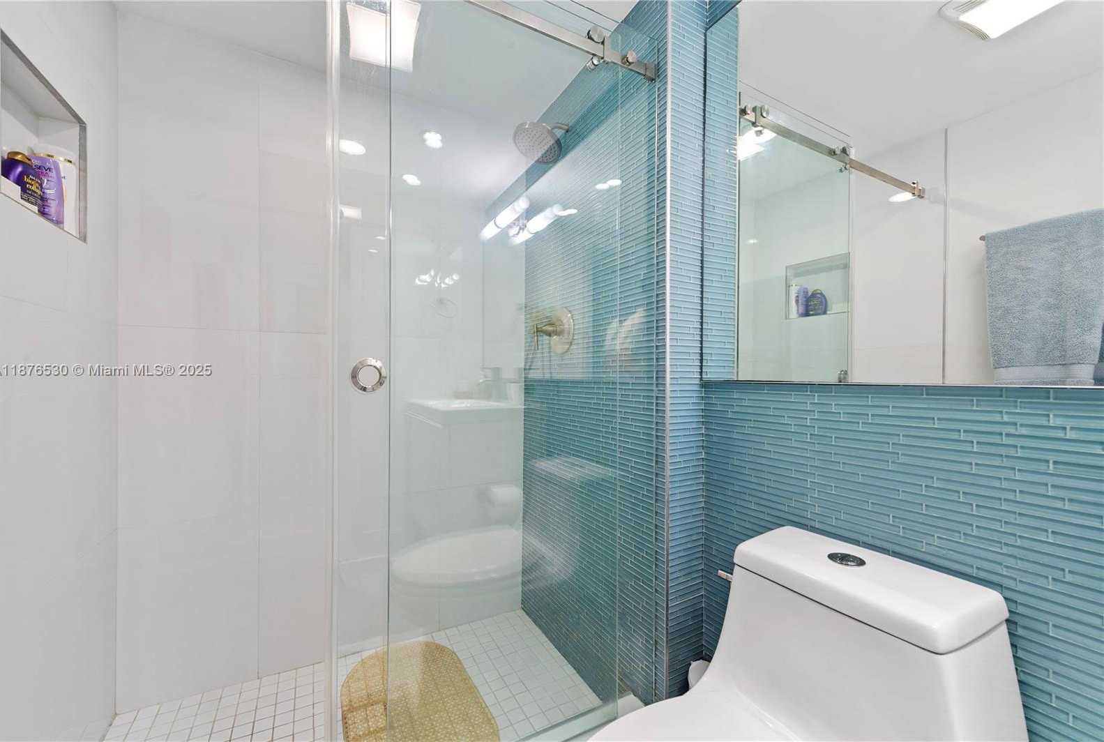 Small Image of 100 BAYVIEW DR #507, Sunny Isles Beach Number 28