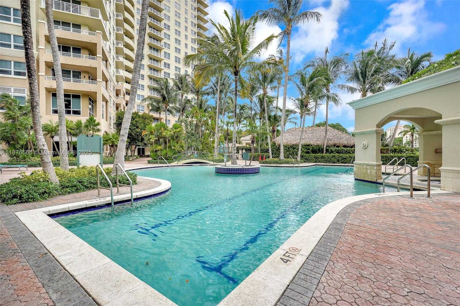 Small Image of 19501 WEST COUNTRY CLUB DR #207, Aventura Number 32