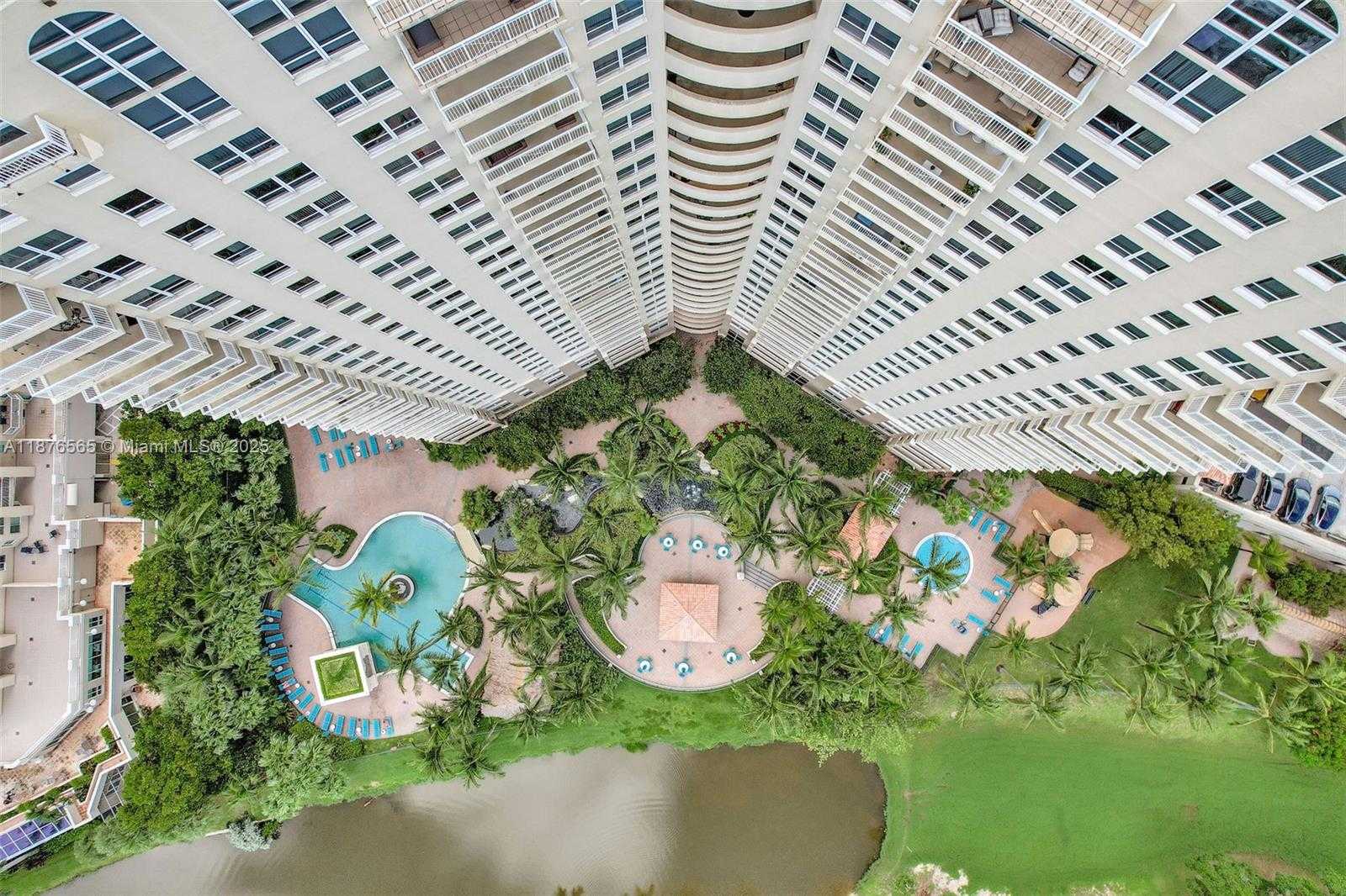 Small Image of 19501 WEST COUNTRY CLUB DR #207, Aventura Number 47